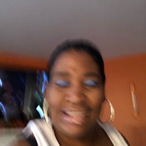 Meet your Posher, Paula